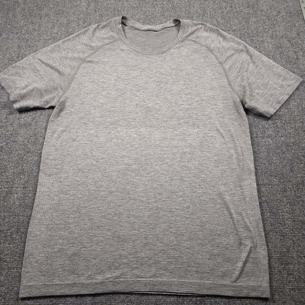 Lululemon Mens Metal Vent Tech Shirt Men's Small Gray Short Sleeve Performance